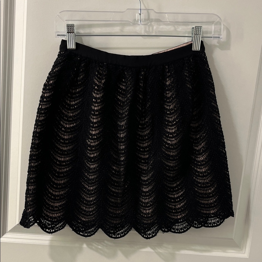Club Monaco Women’s Elegant Black Lace Skirt Size 0